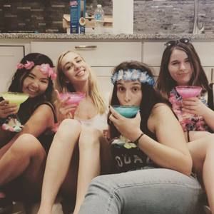 Meet your Posher, Allison